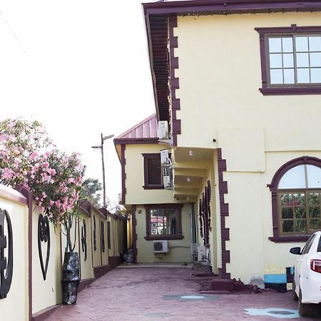 Gya-Son Royal Guest House Kumasi Luaran gambar